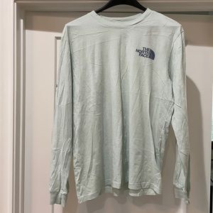 Long sleeve North Face shirt